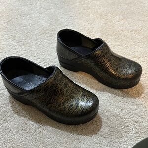 Dansko black and gold